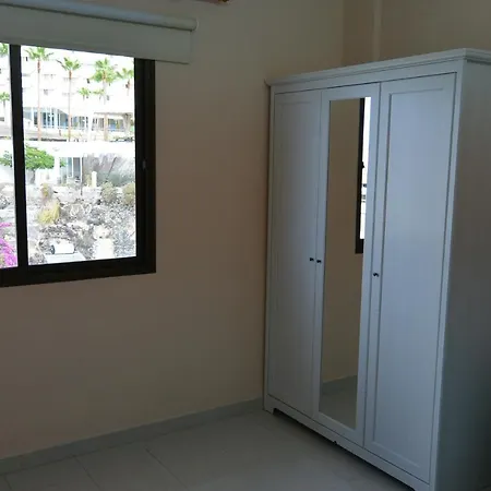 Sol Y Mar Apartment *